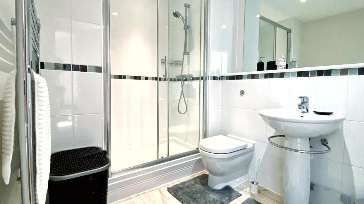 Artistic And Luxurious Apt With Sea View. Beach Side Swansea Dış mekan fotoğraf